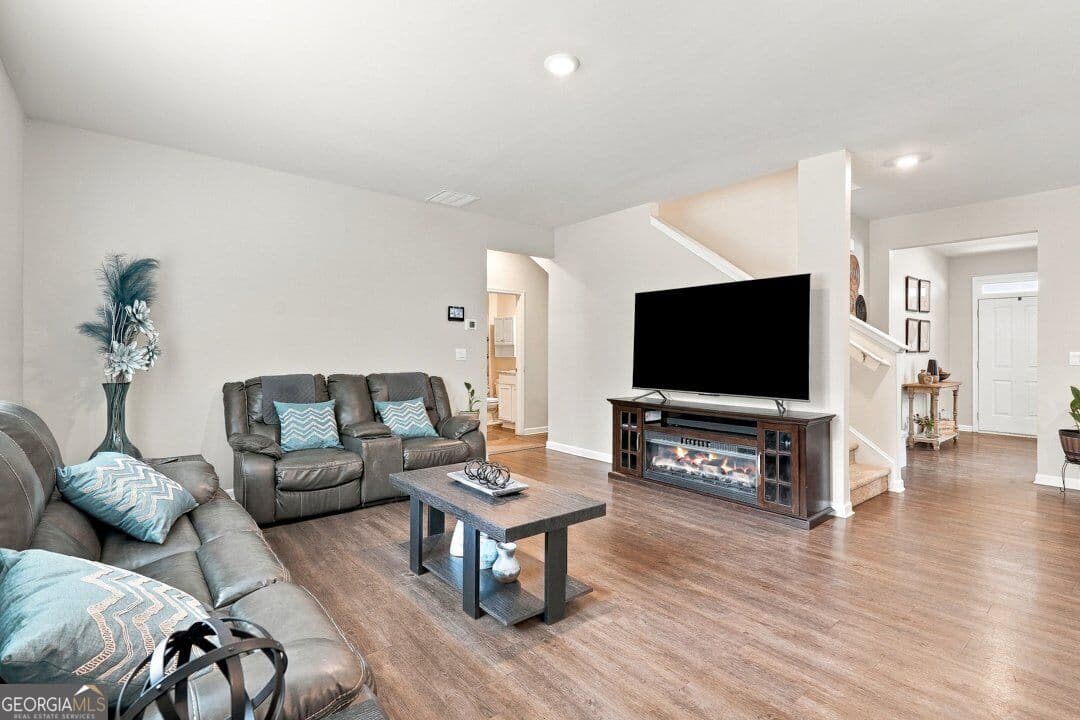 5 bedroom, 3 bathroom, 2,511 sq ft single family residence for sale at 122 Russell Road, Pendergrass, GA 30567 — photo 10
