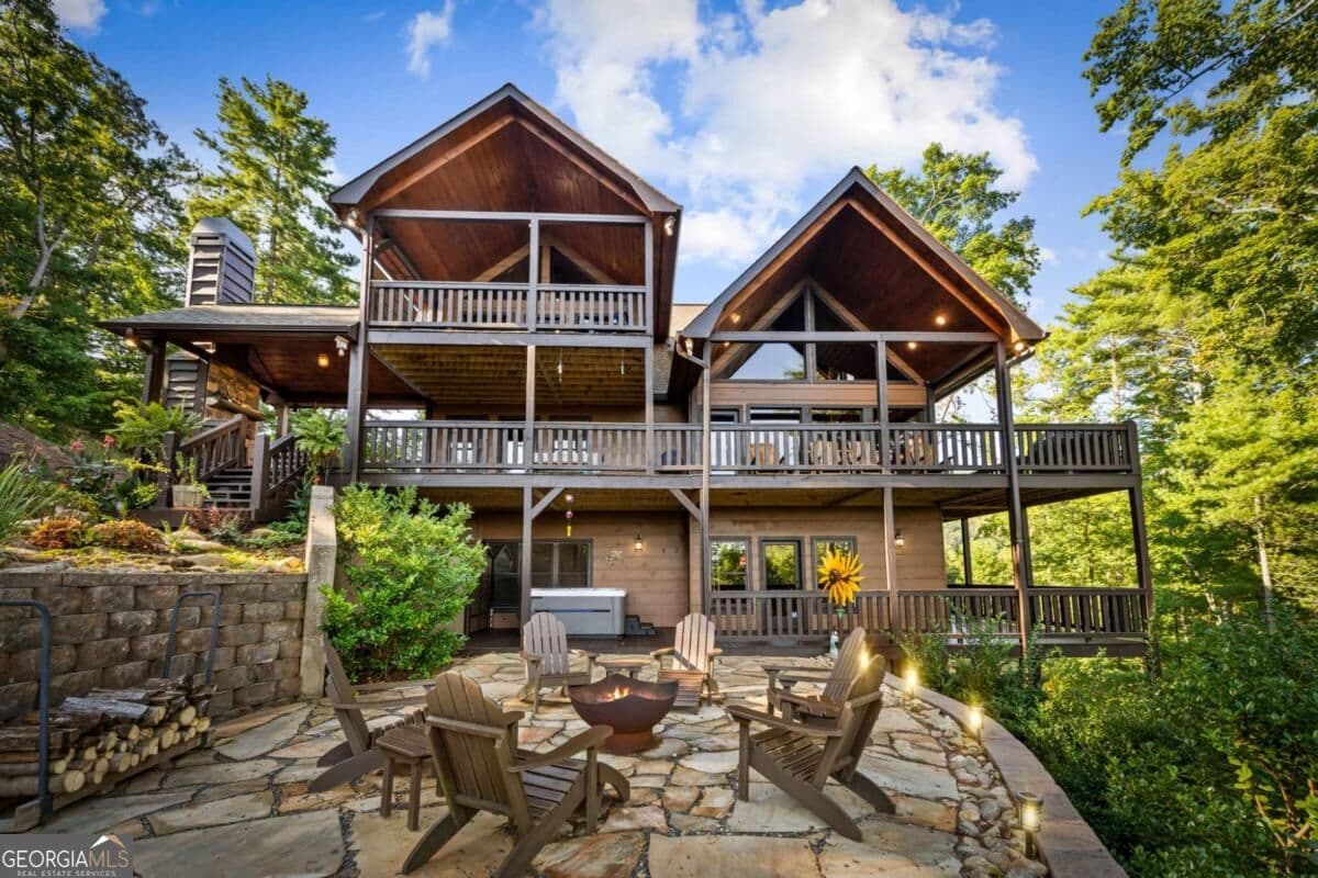 5 bedroom, 4 bathroom, 4,995 sq ft cabin,single family residence for sale at 321 Quail Ridge Road, Epworth, GA 30541 — photo 6