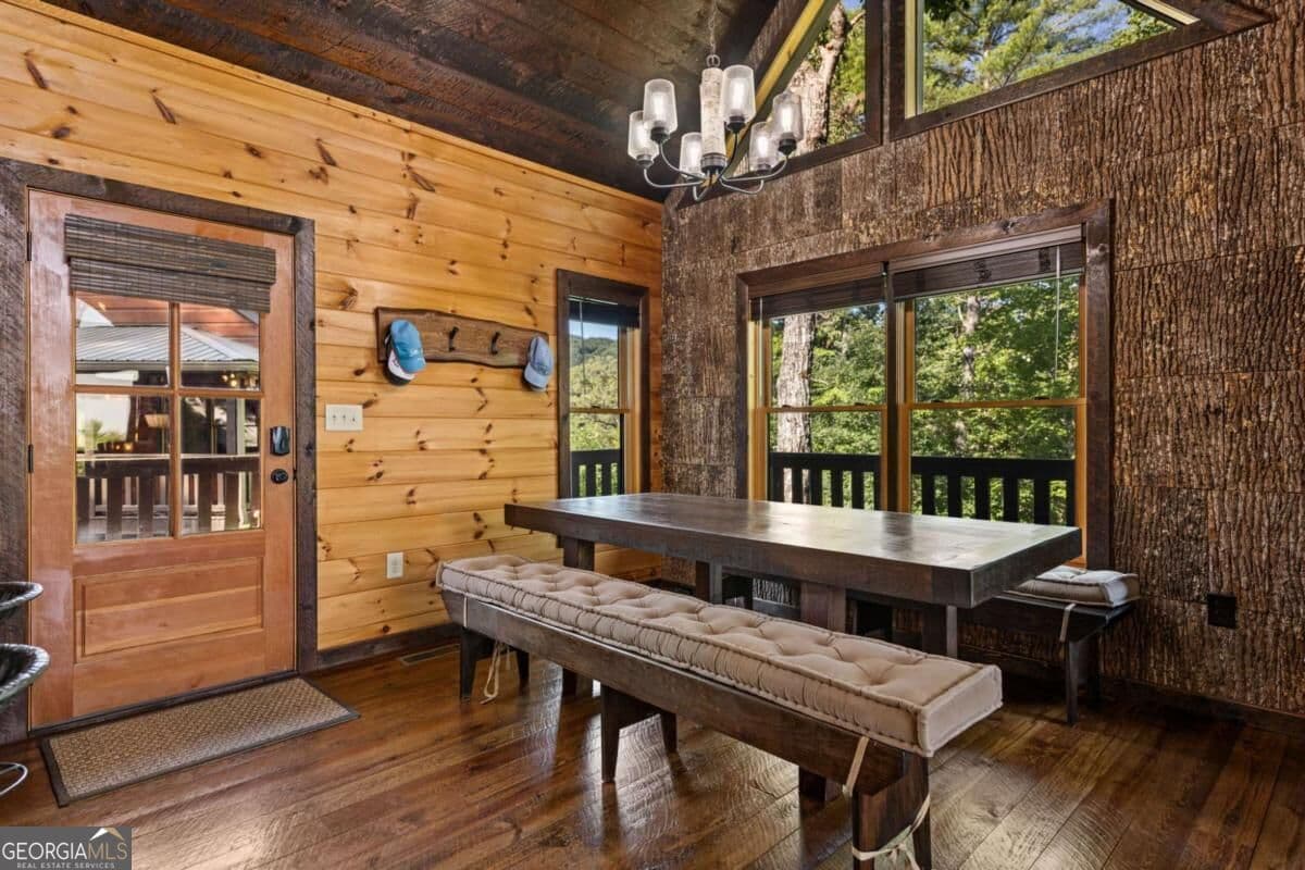 5 bedroom, 4 bathroom, 4,995 sq ft cabin,single family residence for sale at 321 Quail Ridge Road, Epworth, GA 30541 — photo 8