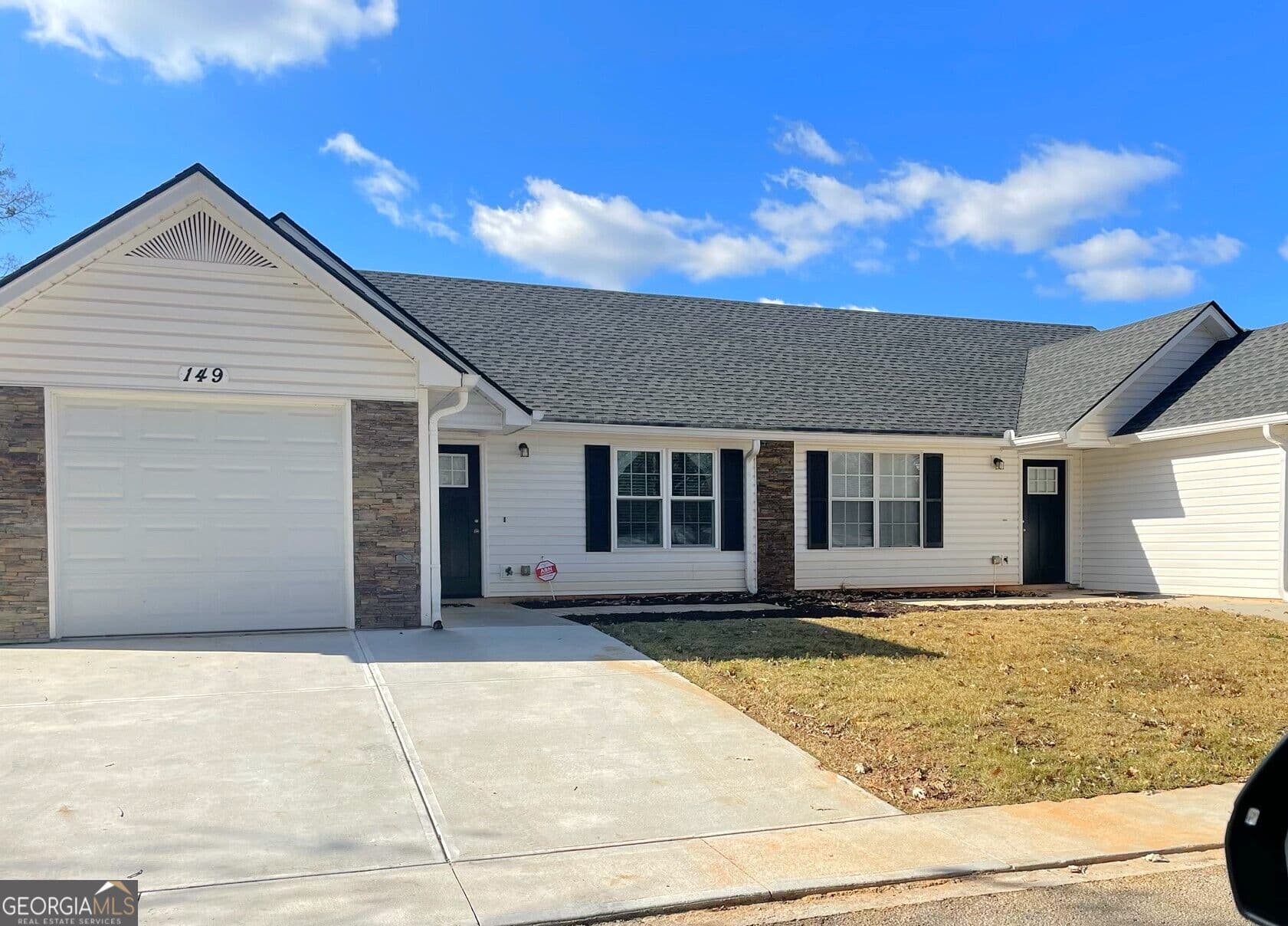 2 bedroom, 1 bathroom, 830 sq ft townhouse for rent at 209 E Wilson Street 149, Villa Rica, GA 30180 for $1,400 a month — photo 1 of 6