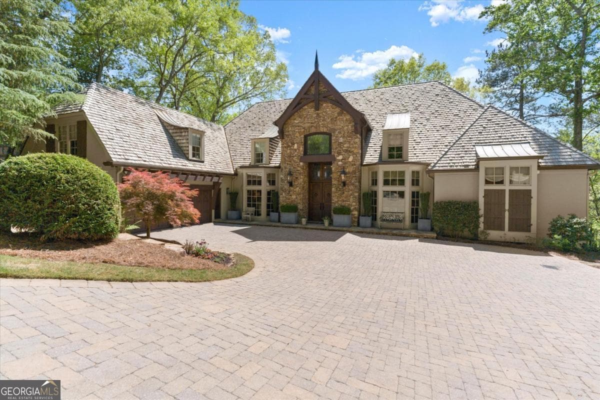 7 bedroom, 8.5 bathroom single family residence for sale at 581 Pine Valley Road, Marietta, GA 30067 — photo 2