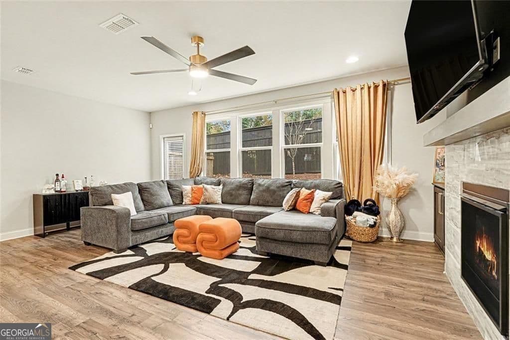 3 bedroom, 2.5 bathroom, 2,456 sq ft townhouse for sale at 782 Belrose Drive, Smyrna, GA 30080 — photo 6