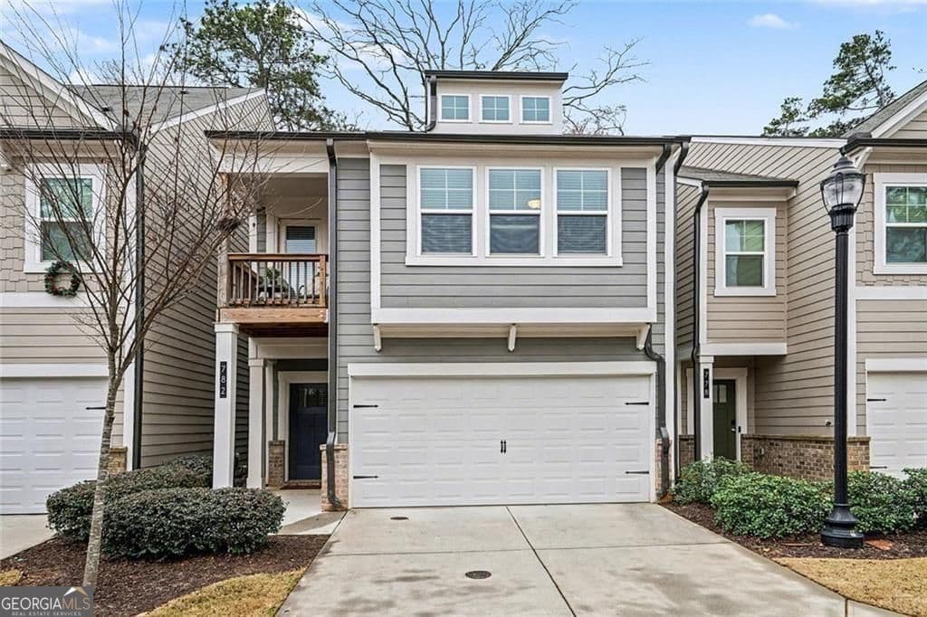 3 bedroom, 2.5 bathroom, 2,456 sq ft townhouse for sale at 782 Belrose Drive, Smyrna, GA 30080 — photo 3