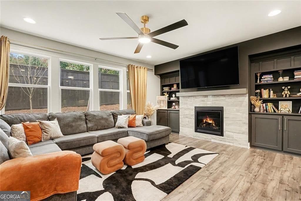 3 bedroom, 2.5 bathroom, 2,456 sq ft townhouse for sale at 782 Belrose Drive, Smyrna, GA 30080 — photo 5