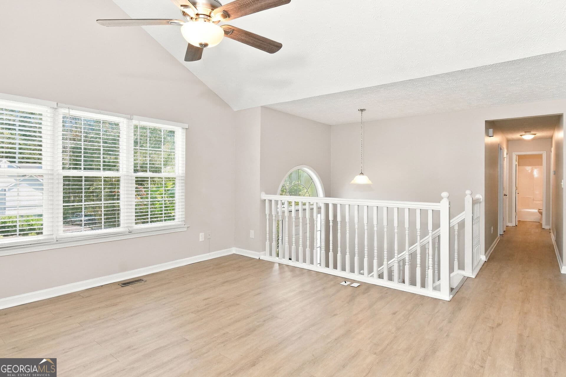 4 bedroom, 3 bathroom, 2,674 sq ft single family residence for sale at 78 Summer Lake Place, Dallas, GA 30157 — photo 6
