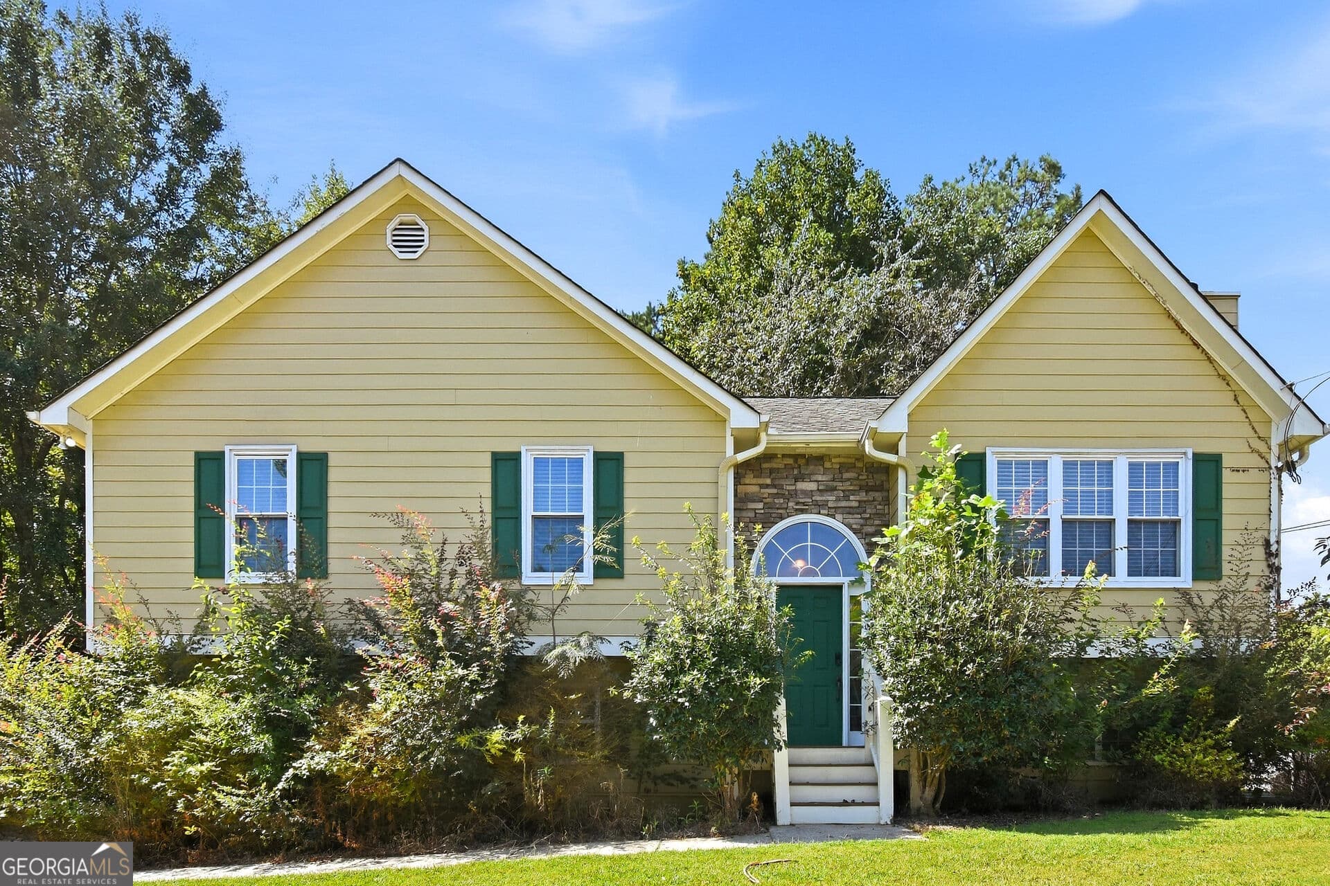 4 bedroom, 3 bathroom, 2,674 sq ft single family residence for sale at 78 Summer Lake Place, Dallas, GA 30157 — photo 1 of 23