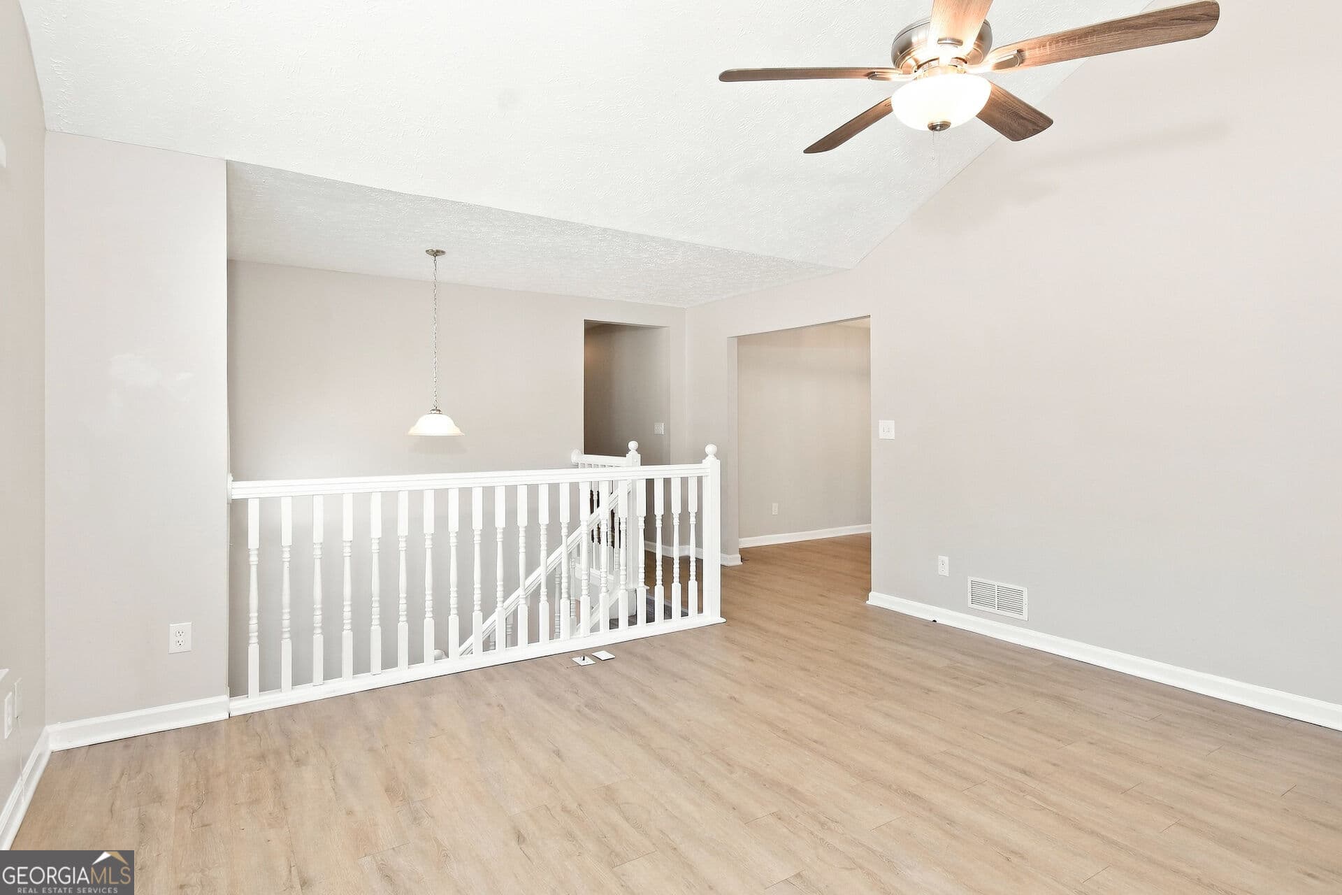 4 bedroom, 3 bathroom, 2,674 sq ft single family residence for sale at 78 Summer Lake Place, Dallas, GA 30157 — photo 5