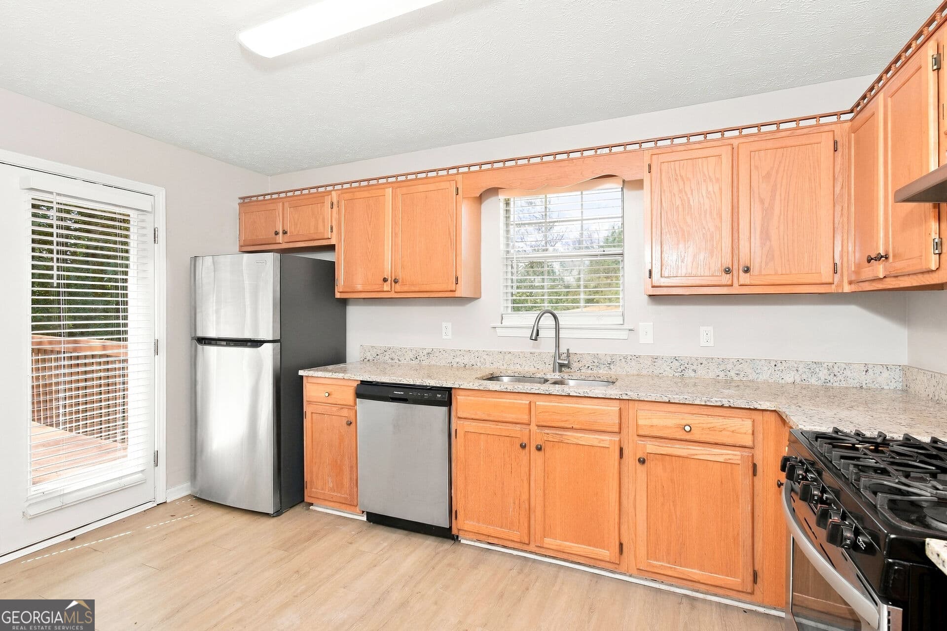 4 bedroom, 3 bathroom, 2,674 sq ft single family residence for sale at 78 Summer Lake Place, Dallas, GA 30157 — photo 8