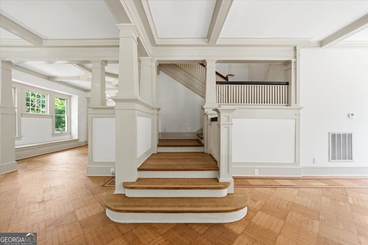 4 bedroom, 3 bathroom, 3,325 sq ft single family residence for sale at 164 Oakhaven Avenue, Macon, GA 31204 — photo 7