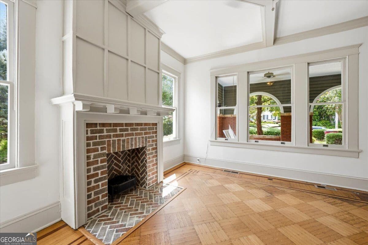 4 bedroom, 3 bathroom, 3,325 sq ft single family residence for sale at 164 Oakhaven Avenue, Macon, GA 31204 — photo 5