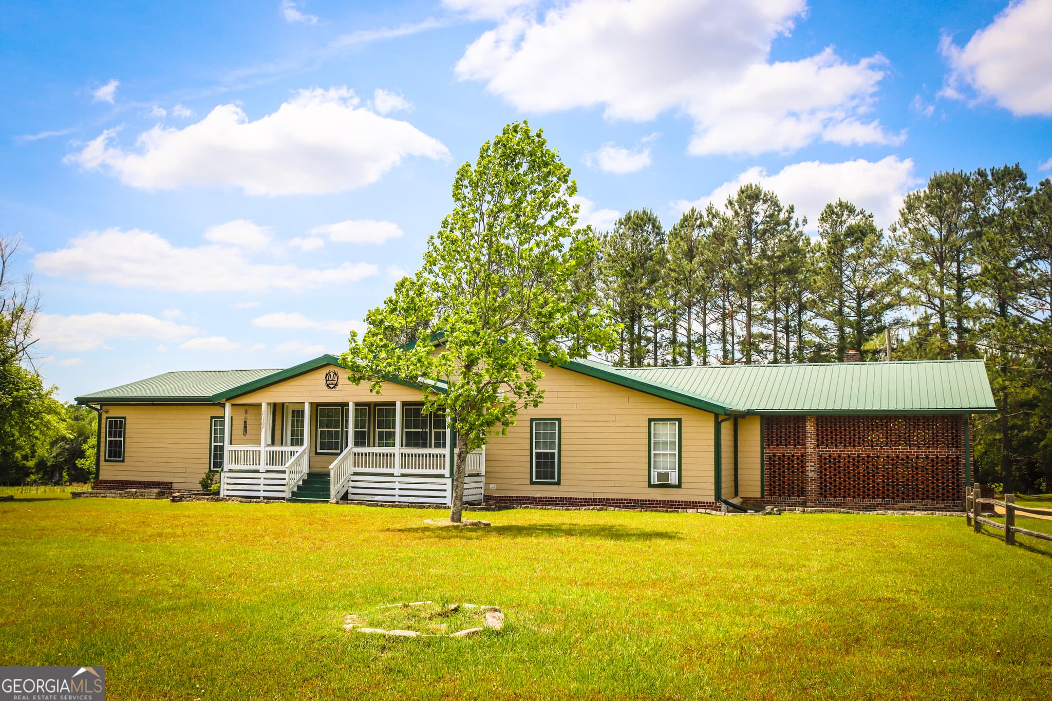 4 bedroom, 4 bathroom, 3,996 sq ft single family residence sold at 5524 Hooker Branch Road, Millen, GA 30442