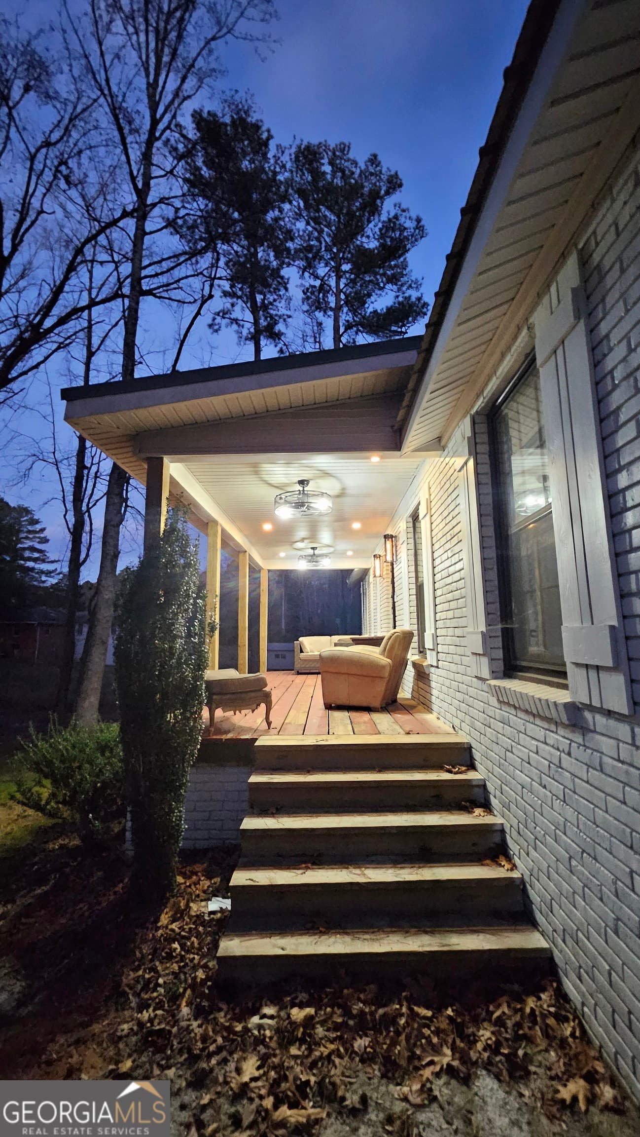 5 bedroom, 4 bathroom, 2,600 sq ft single family residence for sale at 4360 SW Stonewall Tell Road, College Park, GA 30349 — photo 4
