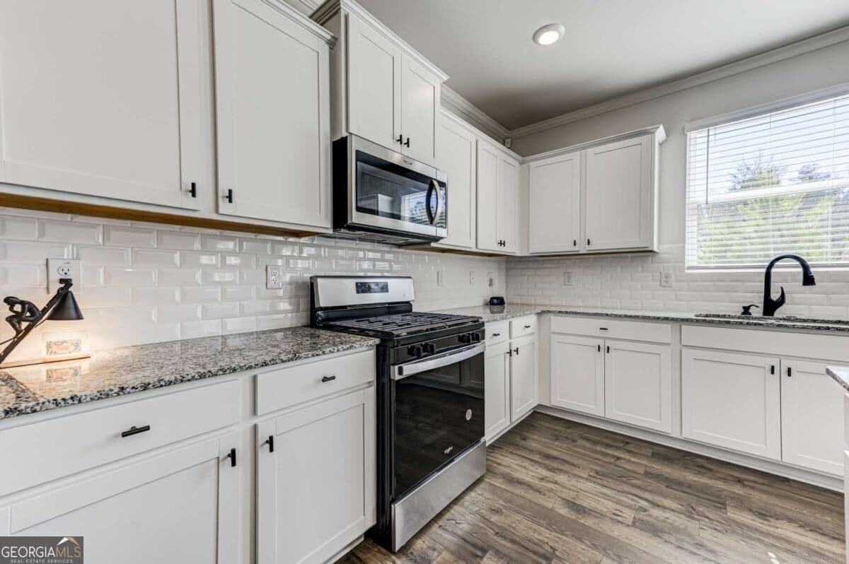 4 bedroom, 2.5 bathroom single family residence for rent at 3154 Ellenton Drive, Lithia Springs, GA 30122 for $2,950 a month — photo 9