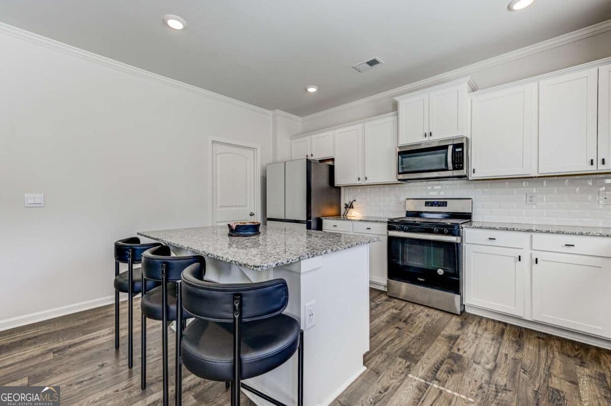 4 bedroom, 2.5 bathroom single family residence for rent at 3154 Ellenton Drive, Lithia Springs, GA 30122 for $2,950 a month — photo 10