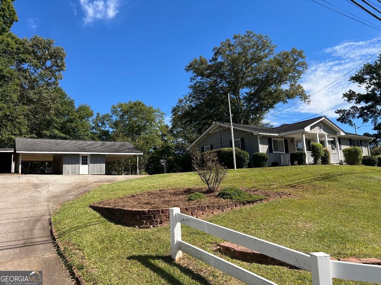 3 bedroom, 1.5 bathroom, 1,880 sq ft single family residence for sale at 3144 Highway 20, Conyers, GA 30013
