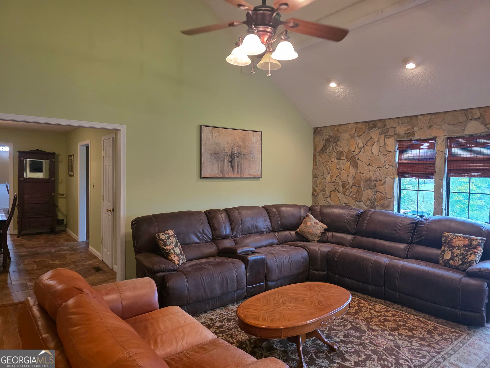5 bedroom, 4.5 bathroom, 4,411 sq ft single family residence for sale at 81 Mariners Drive, Milledgeville, GA 31061 — photo 5