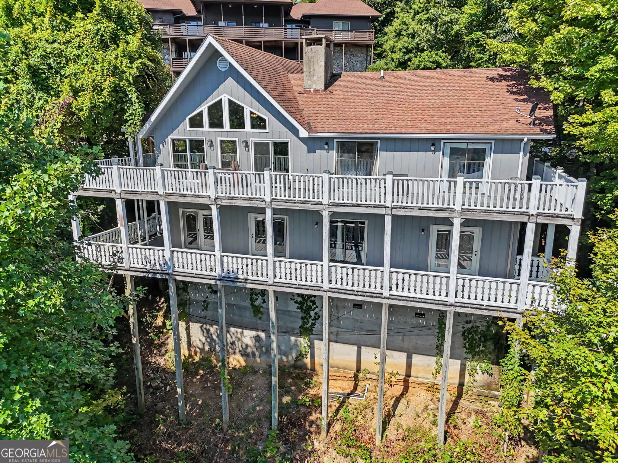 4 bedroom, 3 bathroom, 3,330 sq ft single family residence for sale at 119 Buttermilk Circle, Dillard, GA 30537 — photo 2