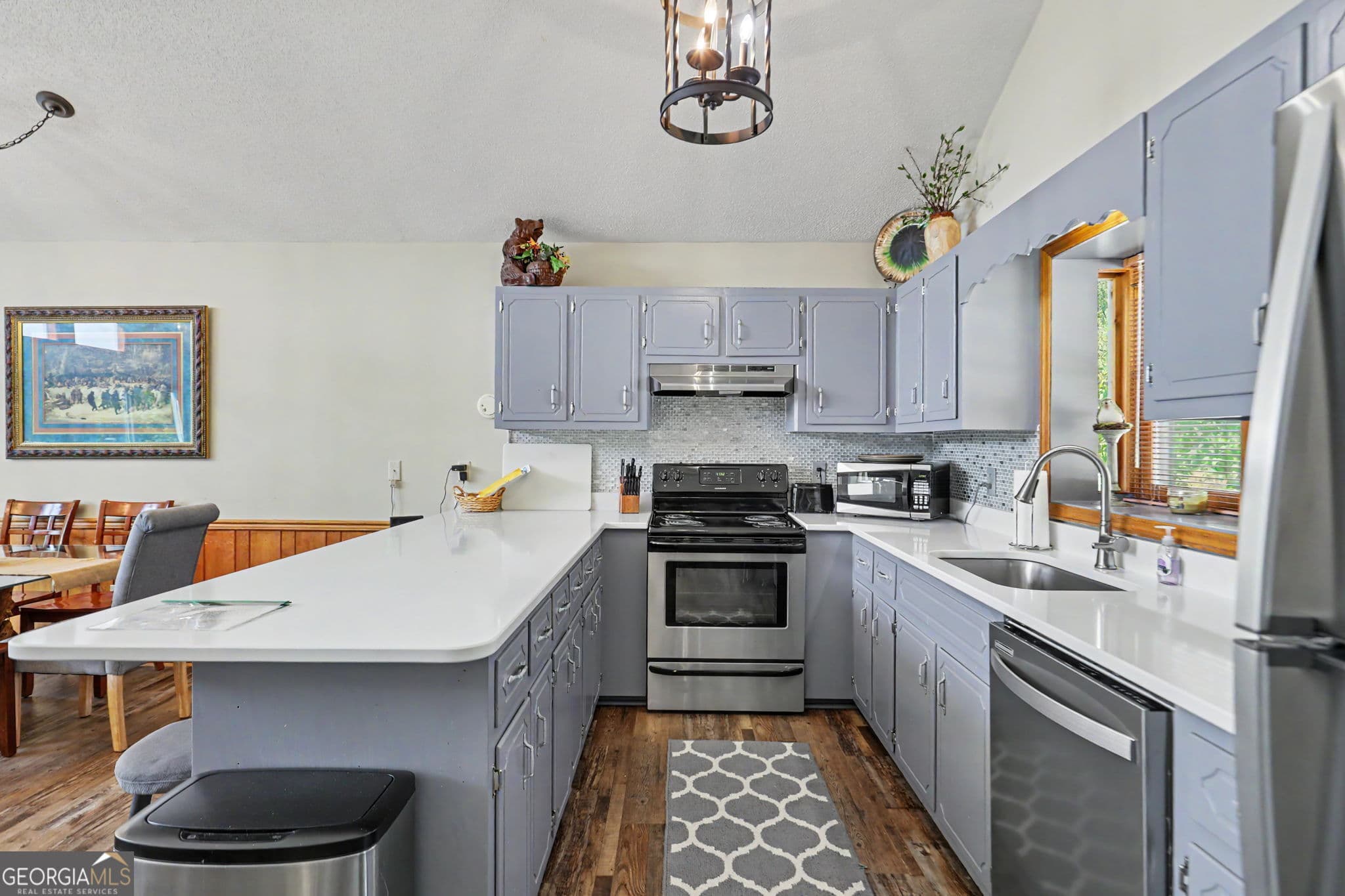 4 bedroom, 3 bathroom, 3,330 sq ft single family residence for sale at 119 Buttermilk Circle, Dillard, GA 30537 — photo 6