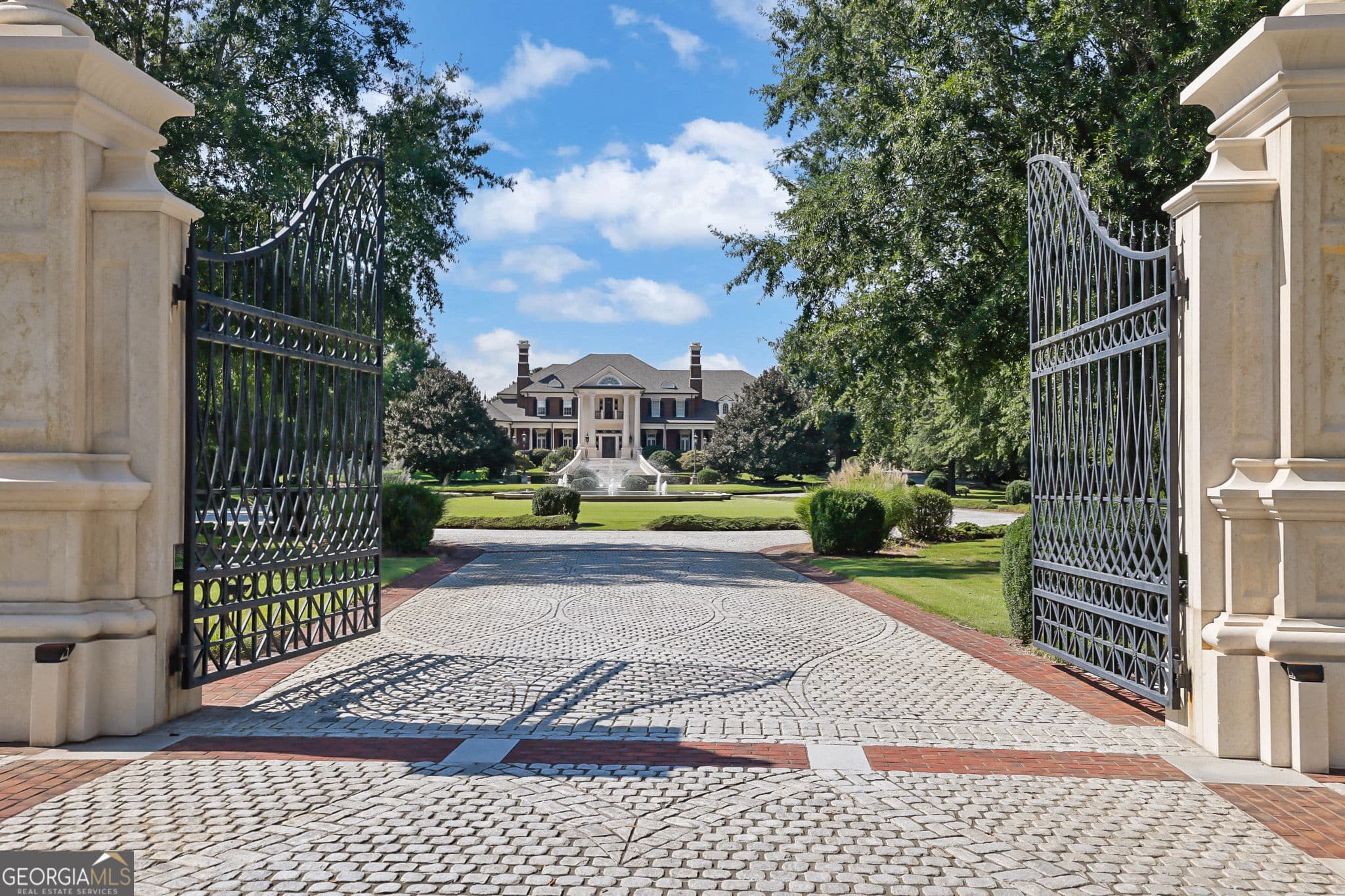 12 bedroom, 16.5 bathroom, 26,233 sq ft single family residence for sale at 5200 Moore Road, Suwanee, GA 30024 — photo 3
