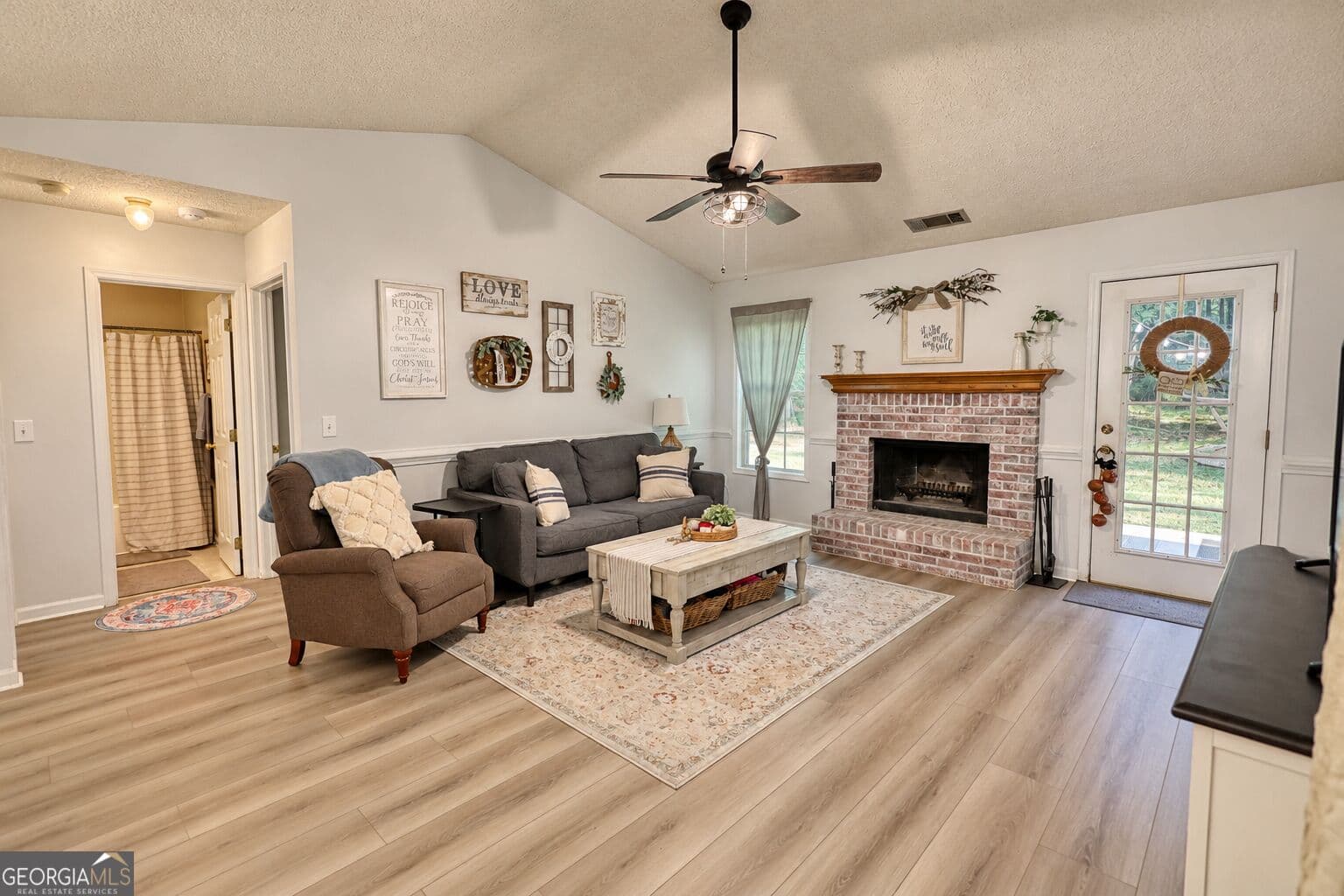 3 bedroom, 2 bathroom, 1,475 sq ft single family residence for sale at 70 Alcovy Circle, Covington, GA 30014 — photo 6