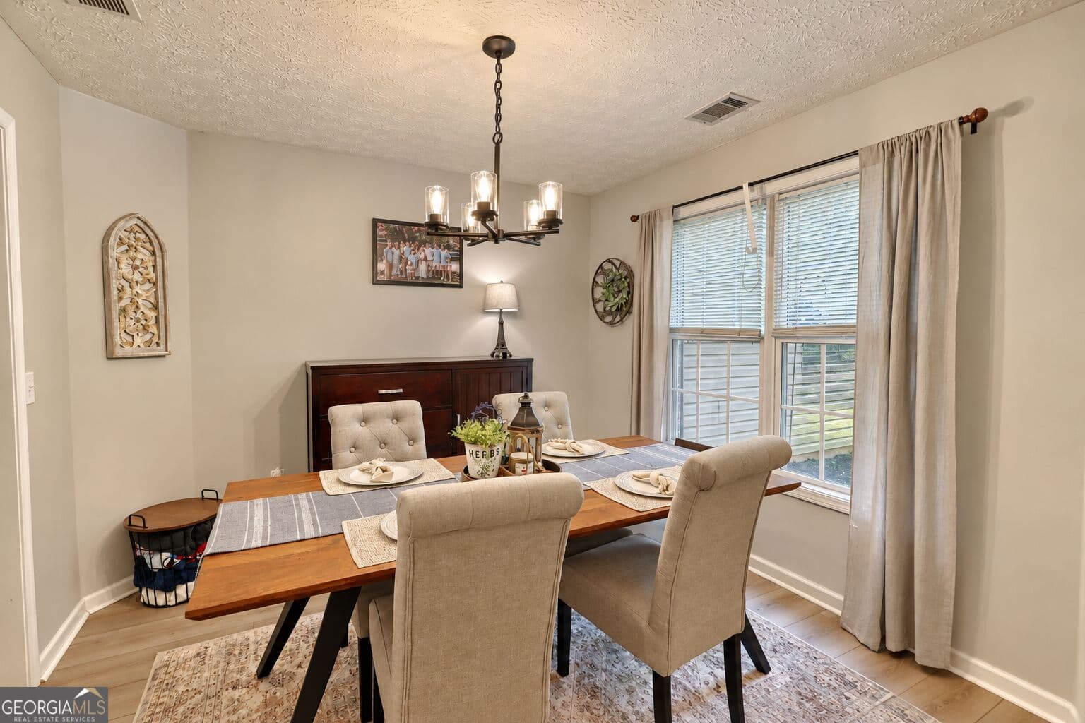 3 bedroom, 2 bathroom, 1,475 sq ft single family residence for sale at 70 Alcovy Circle, Covington, GA 30014 — photo 7