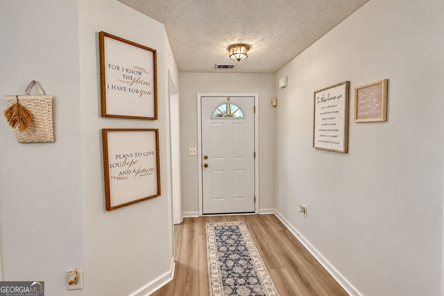3 bedroom, 2 bathroom, 1,475 sq ft single family residence for sale at 70 Alcovy Circle, Covington, GA 30014 — photo 4