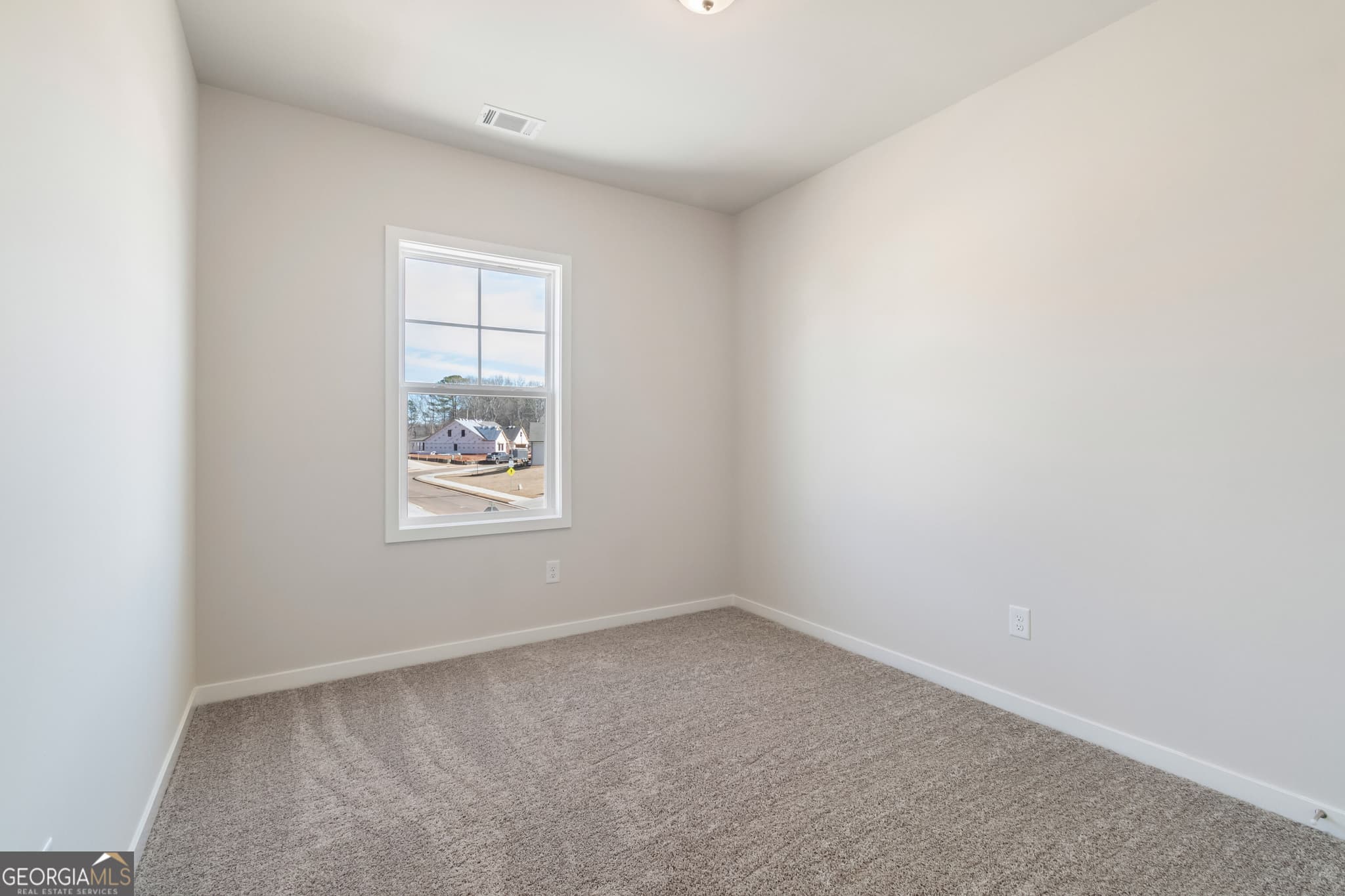 5 bedroom, 4 bathroom, 2,800 sq ft single family residence for sale at 681 Winding Rose Drive, Hoschton, GA 30548 — photo 9