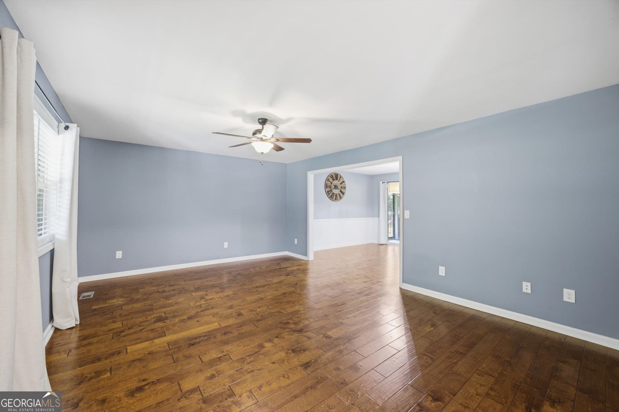 4 bedroom, 3.5 bathroom, 2,598 sq ft single family residence for rent at 117 S Forest Road, Chickamauga, GA 30707 for $2,700 a month — photo 9