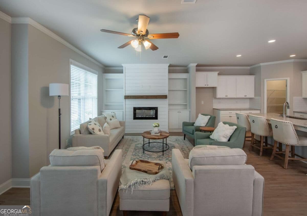 3 bedroom, 2.5 bathroom, 2,100 sq ft townhouse for sale at 5357 Gray Birch Bend 91, Flowery Branch, GA 30542 — photo 5
