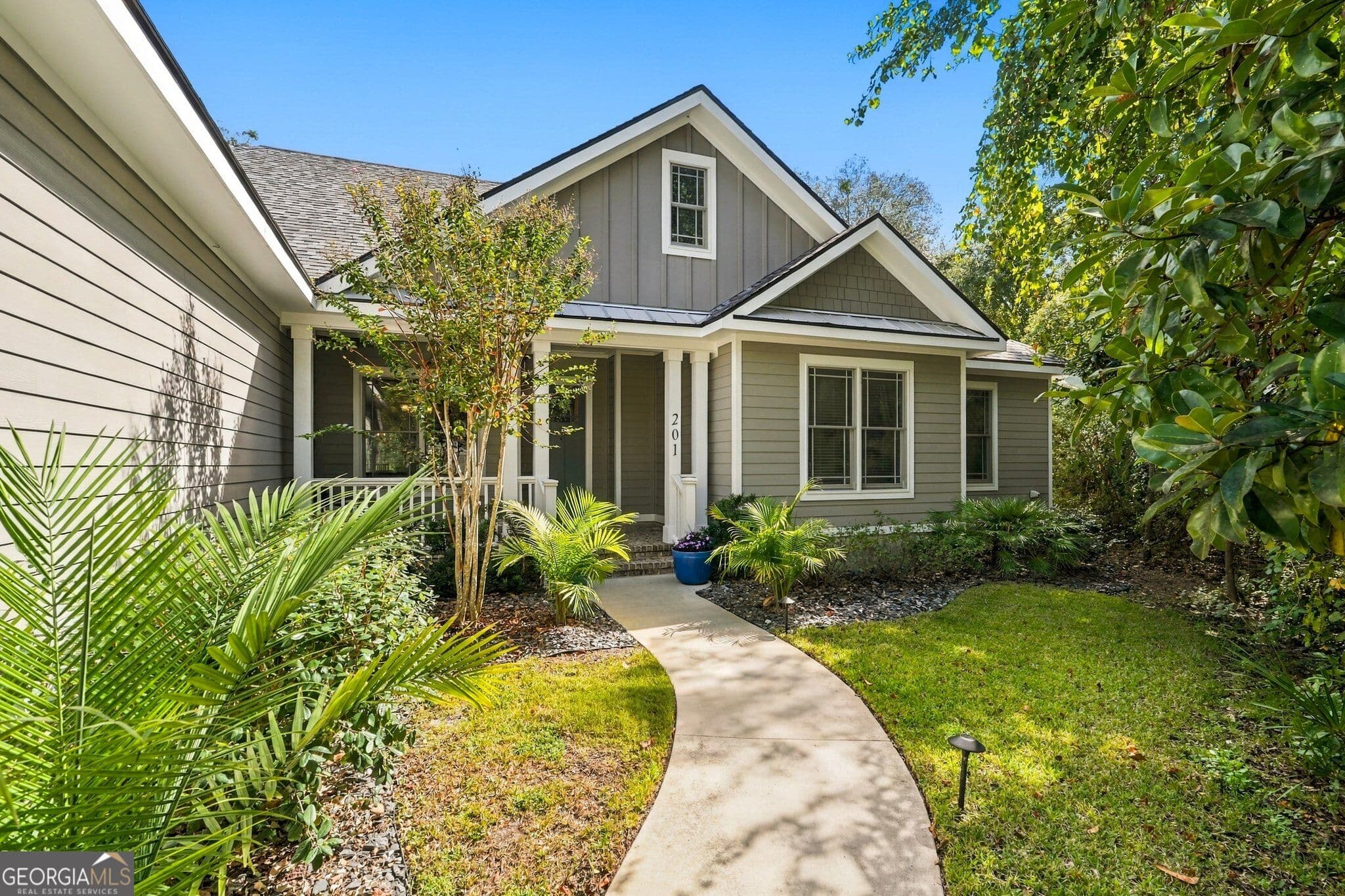 4 bedroom, 3.5 bathroom, 2,951 sq ft single family residence for sale at 201 Storey Avenue, St. Marys, GA 31558 — photo 2