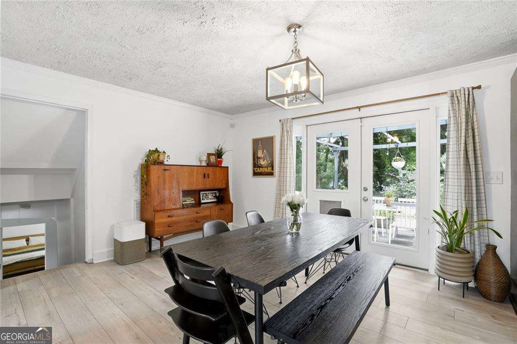 5 bedroom, 3 bathroom, 2,566 sq ft single family residence for rent at 1720 Mary Lou Lane, Atlanta, GA 30316 for $3,000 a month — photo 9