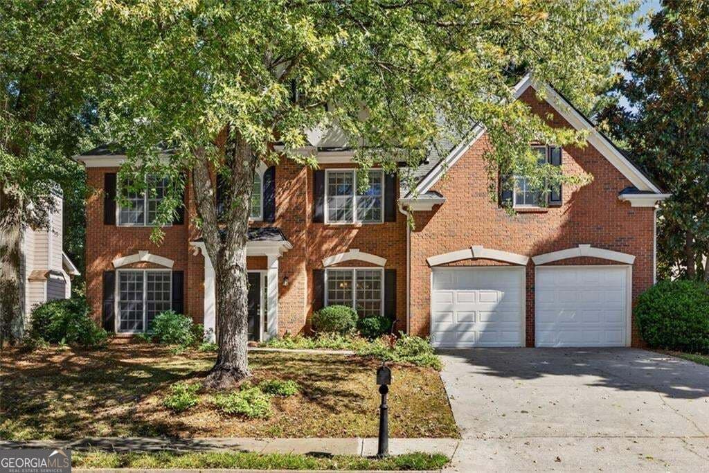 4 bedroom, 3.5 bathroom, 3,068 sq ft single family residence for sale at 4935 Tidewater Way, Alpharetta, GA 30005 — photo 2