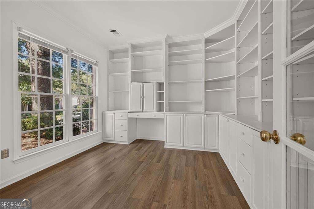 4 bedroom, 3.5 bathroom, 3,068 sq ft single family residence for sale at 4935 Tidewater Way, Alpharetta, GA 30005 — photo 6