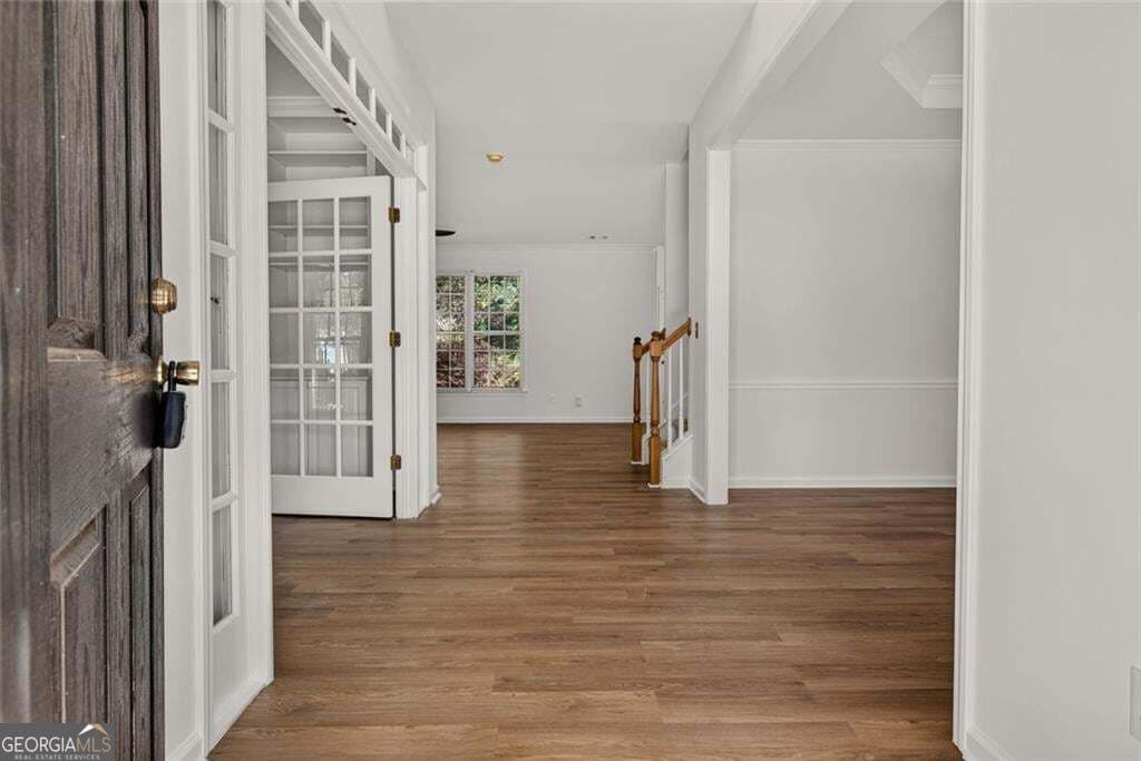 4 bedroom, 3.5 bathroom, 3,068 sq ft single family residence for sale at 4935 Tidewater Way, Alpharetta, GA 30005 — photo 4