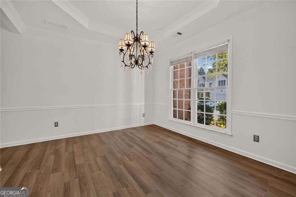 4 bedroom, 3.5 bathroom, 3,068 sq ft single family residence for sale at 4935 Tidewater Way, Alpharetta, GA 30005 — photo 8