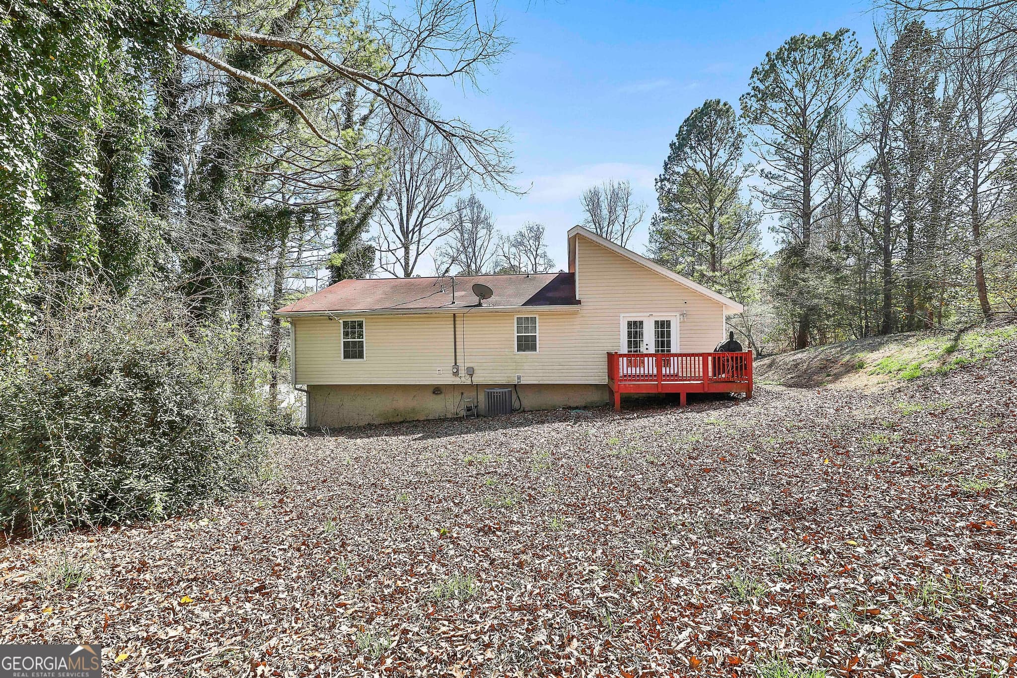 3 bedroom, 2 bathroom, 1,750 sq ft single family residence for rent at 29 Tinica Way, Newnan, GA 30263 for $1,600 a month — photo 2