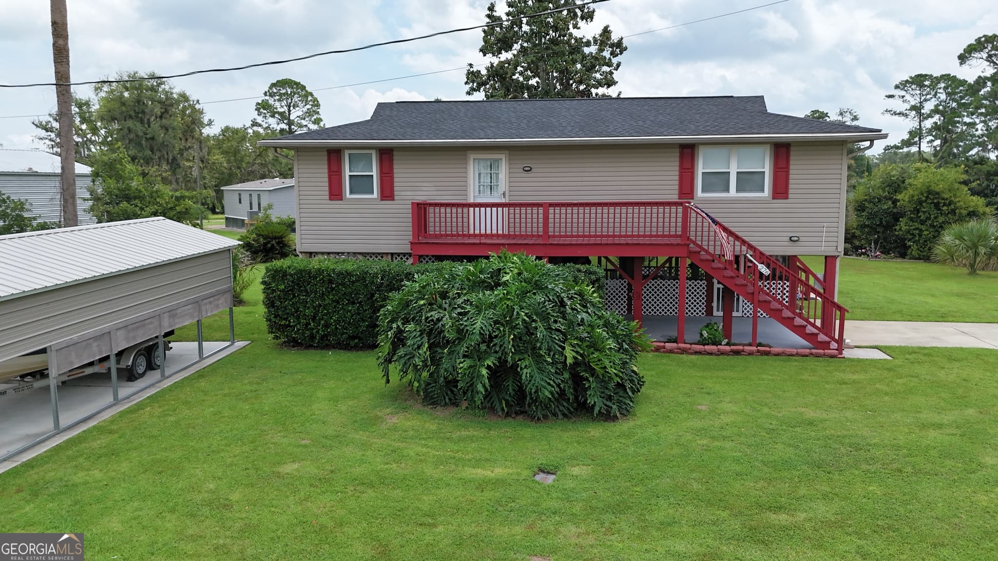 2 bedroom, 2 bathroom, 1,056 sq ft single family residence for sale at 276 Circle Drive, Midway, GA 31320 — photo 2