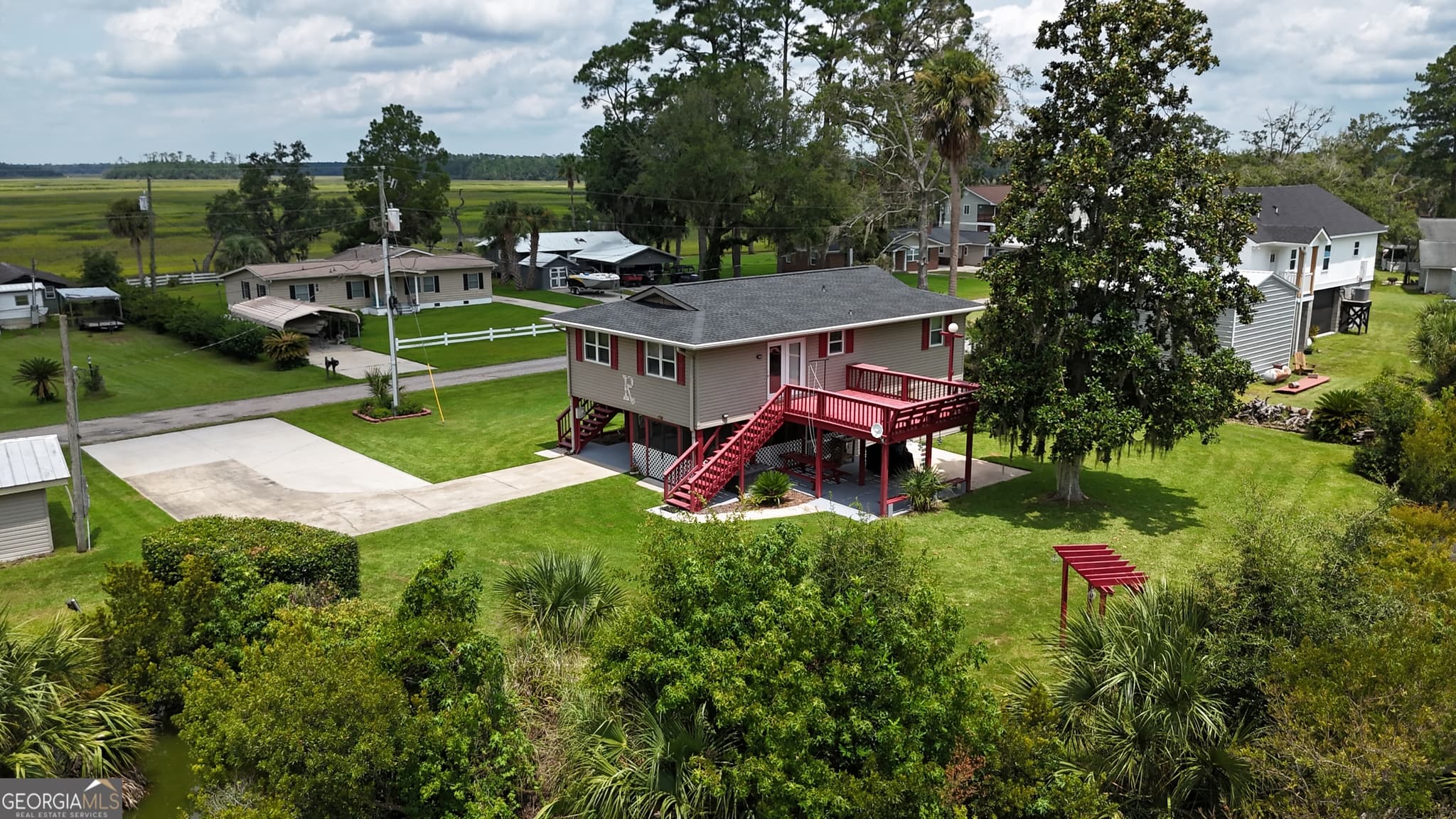 2 bedroom, 2 bathroom, 1,056 sq ft single family residence for sale at 276 Circle Drive, Midway, GA 31320 — photo 4