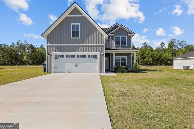 4 bedroom, 2.5 bathroom, 1,629 sq ft single family residence for sale at 105 Mangrove Court, Jesup, GA 31546