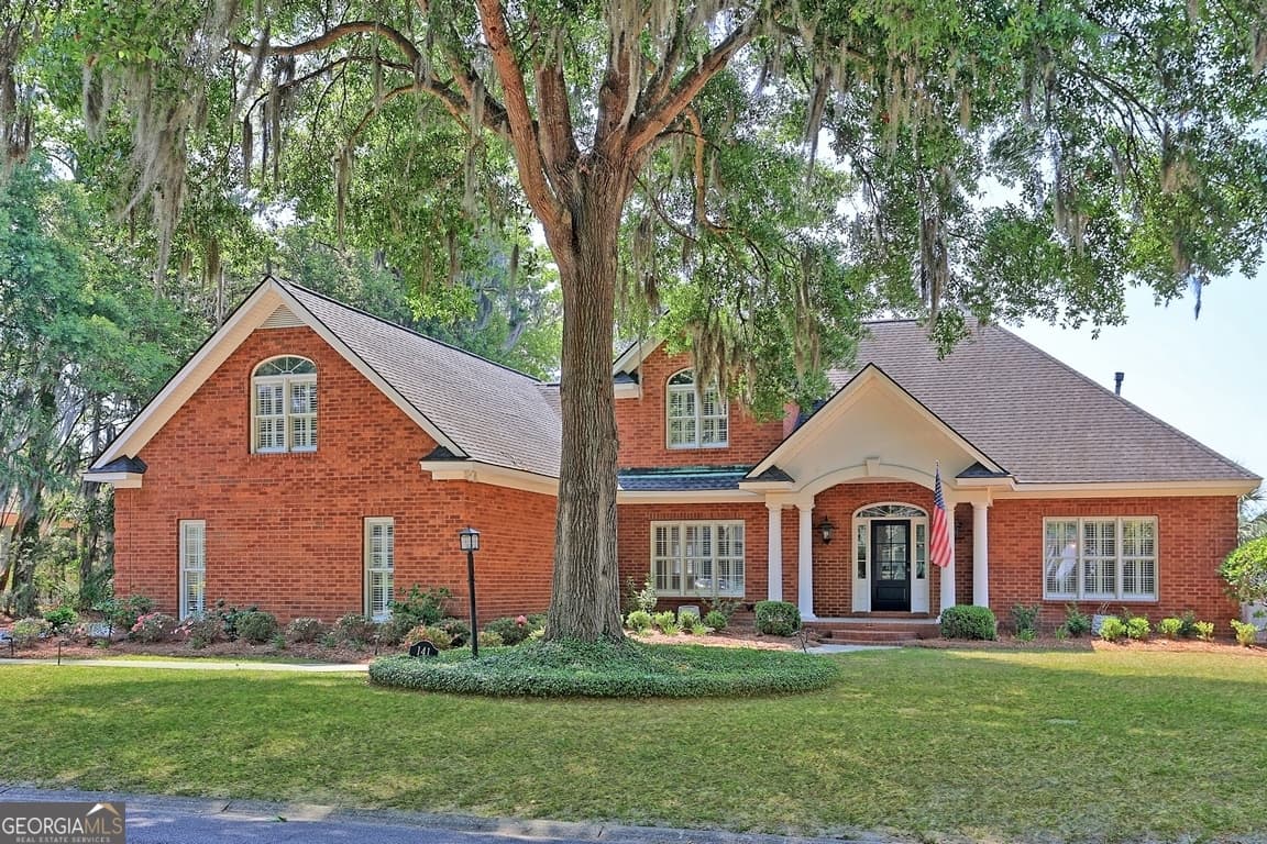 4 bedroom, 3.5 bathroom, 3,338 sq ft single family residence for sale at 141 Grays Creek Drive, Savannah, GA 31410 — photo 2