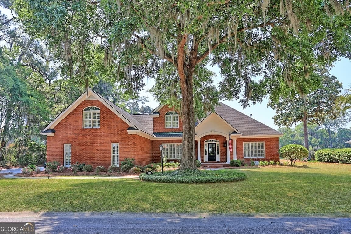 4 bedroom, 3.5 bathroom, 3,338 sq ft single family residence for sale at 141 Grays Creek Drive, Savannah, GA 31410 — photo 4