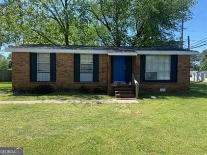 3 bedroom, 1 bathroom, 902 sq ft single family residence for rent at 601 Cedarwood Drive, Bonaire, GA 31005 for $1,095 a month