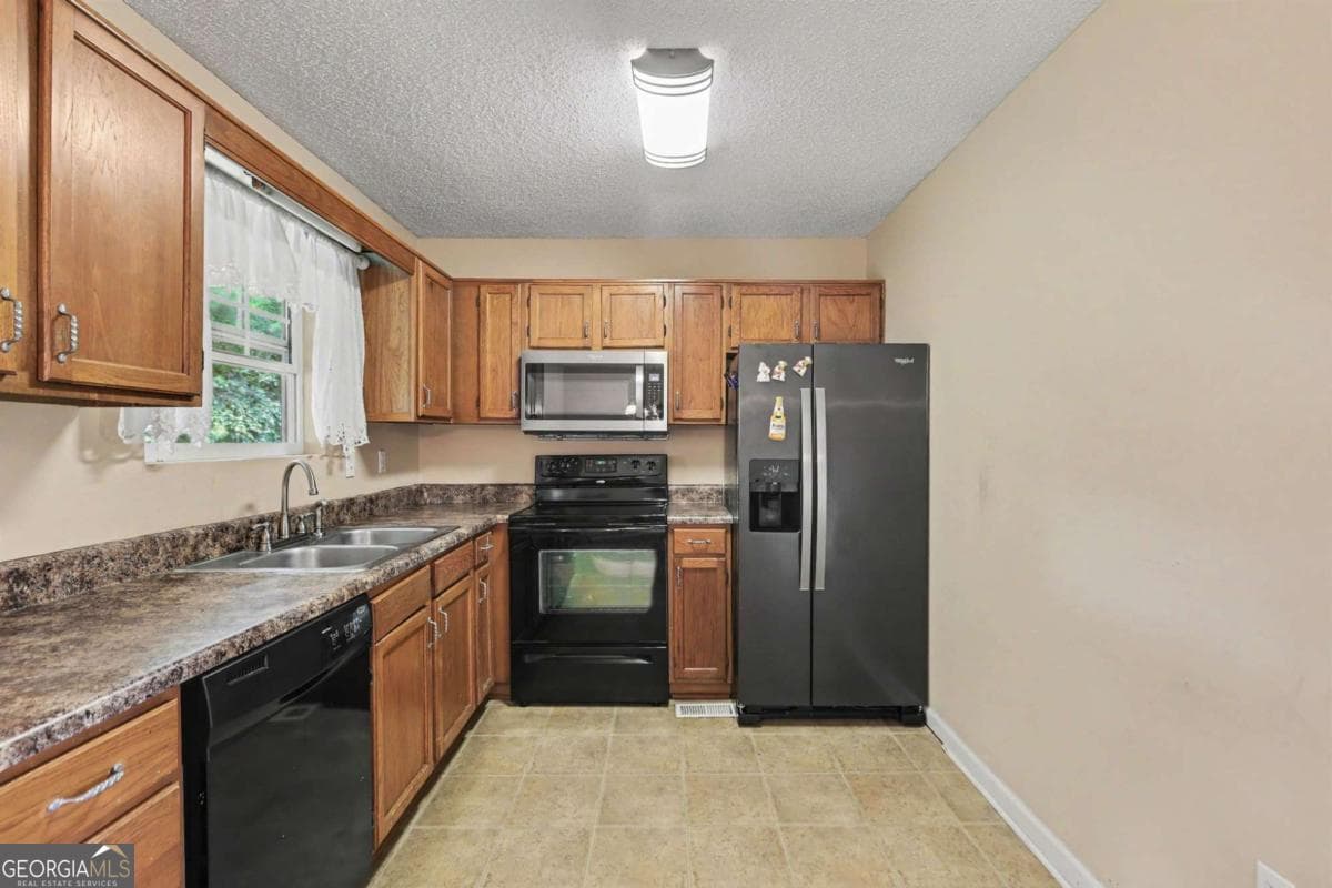 4 bedroom, 3 bathroom single family residence for sale at 680 Horsley Mill Road, Carrollton, GA 30116 — photo 10