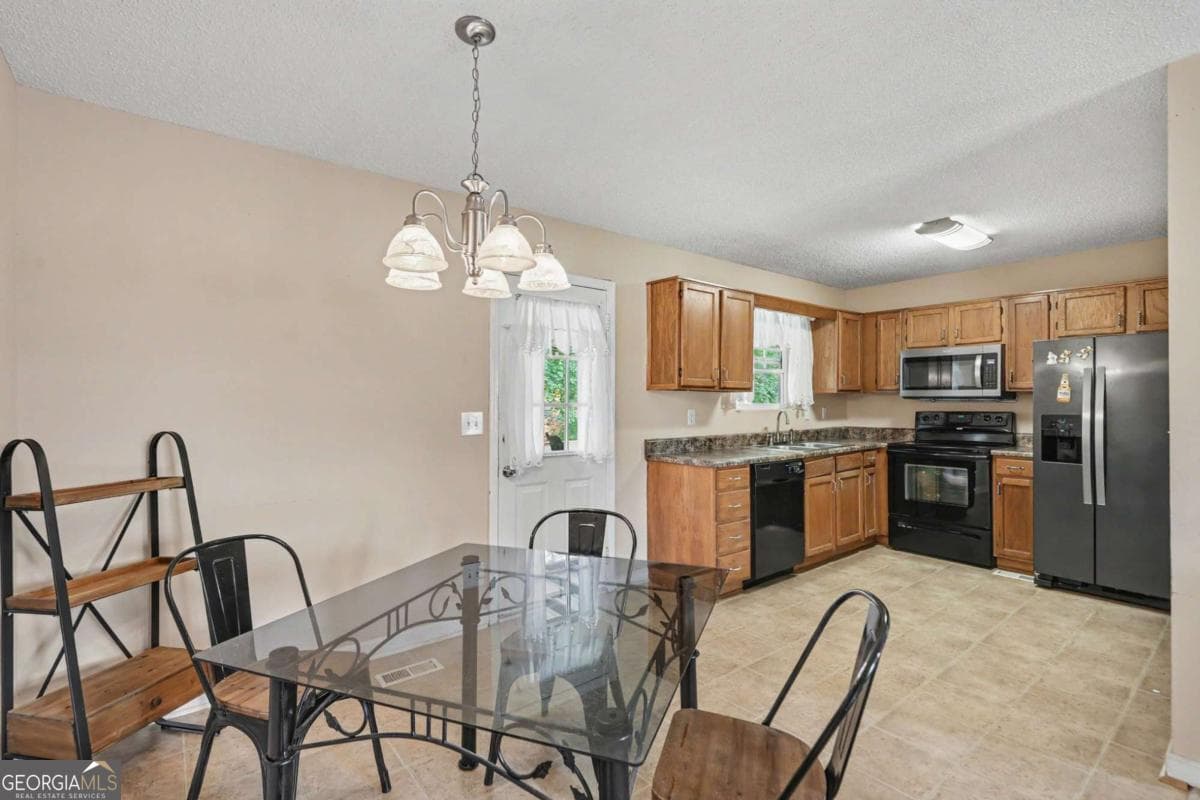 4 bedroom, 3 bathroom single family residence for sale at 680 Horsley Mill Road, Carrollton, GA 30116 — photo 8