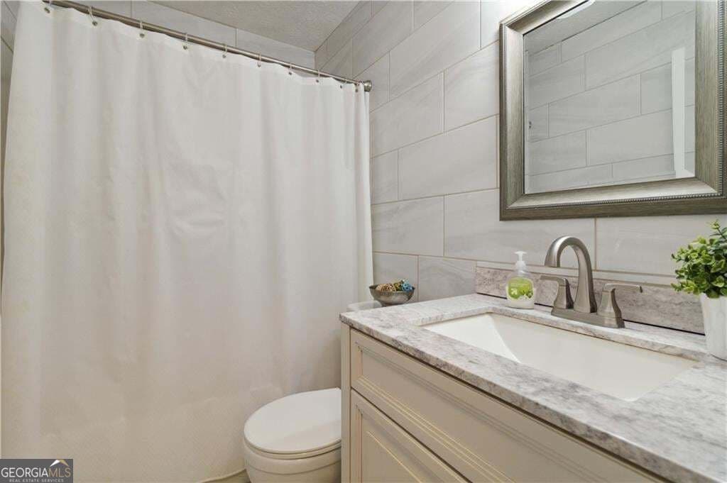 3 bedroom, 2 bathroom single family residence for rent at 3040 Land Road, Alpharetta, GA 30004 for $2,500 a month — photo 5
