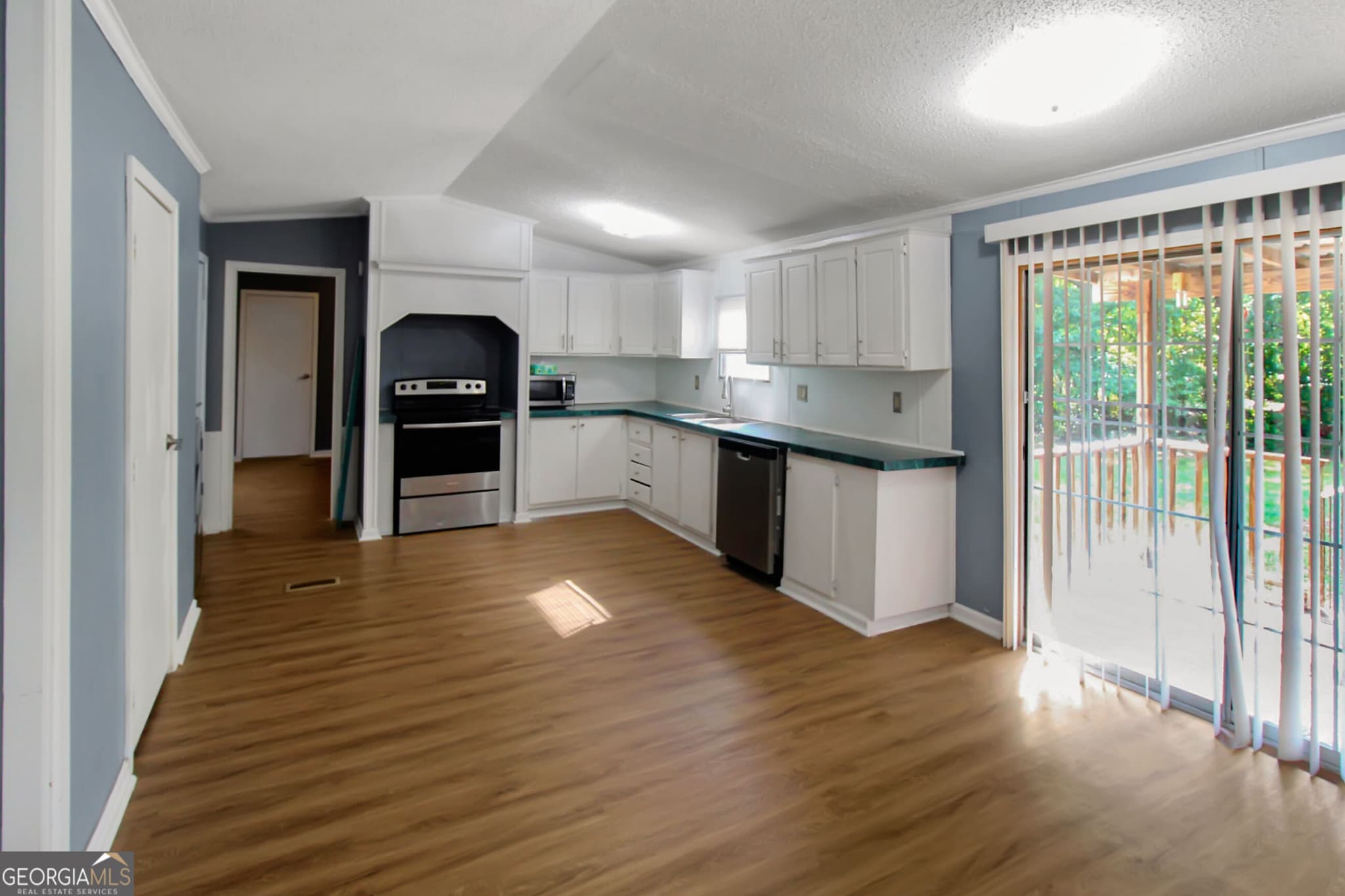 3 bedroom, 2 bathroom, 1,216 sq ft manufactured home,single family residence for sale at 53 Drake Road, Lagrange, GA 30241 — photo 10