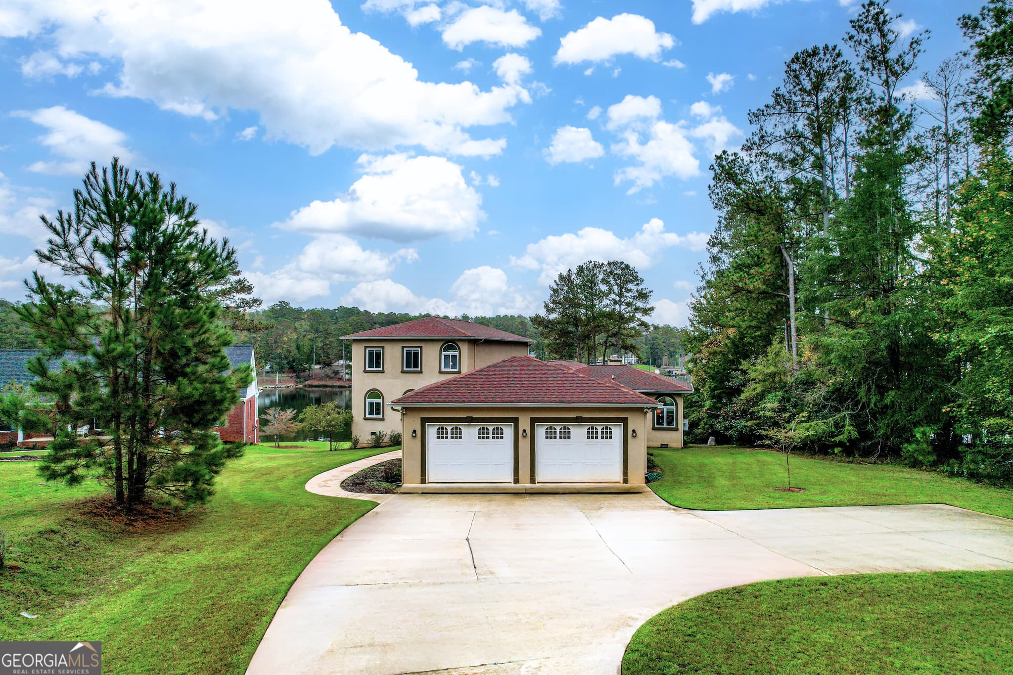 5 bedroom, 4.5 bathroom, 6,488 sq ft single family residence for sale at 231 Chicory Road, Milledgeville, GA 31061 — photo 3