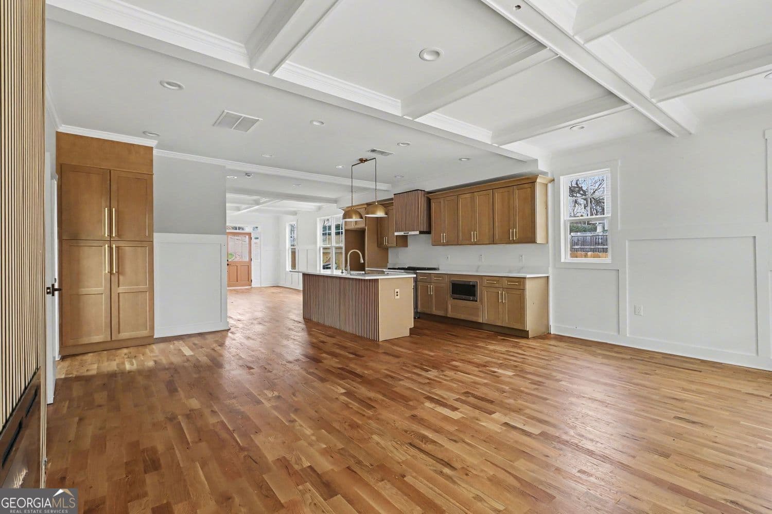 4 bedroom, 4.5 bathroom, 2,800 sq ft single family residence for sale at 327 Ohm Avenue, Scottdale, GA 30079 — photo 9