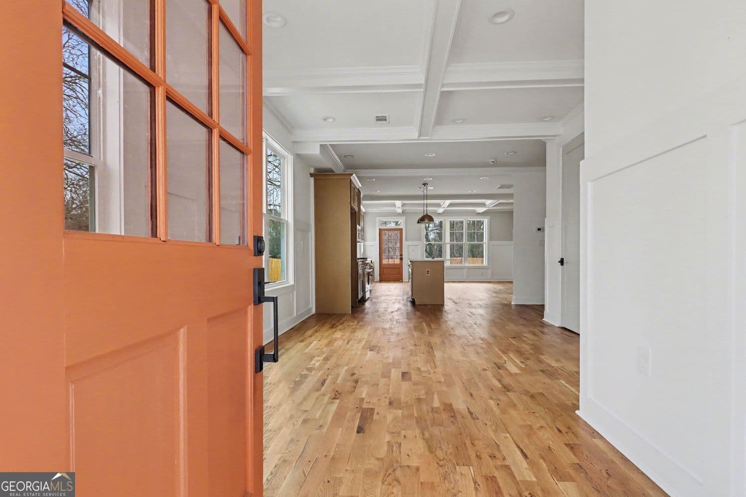 4 bedroom, 4.5 bathroom, 2,800 sq ft single family residence for sale at 327 Ohm Avenue, Scottdale, GA 30079 — photo 4