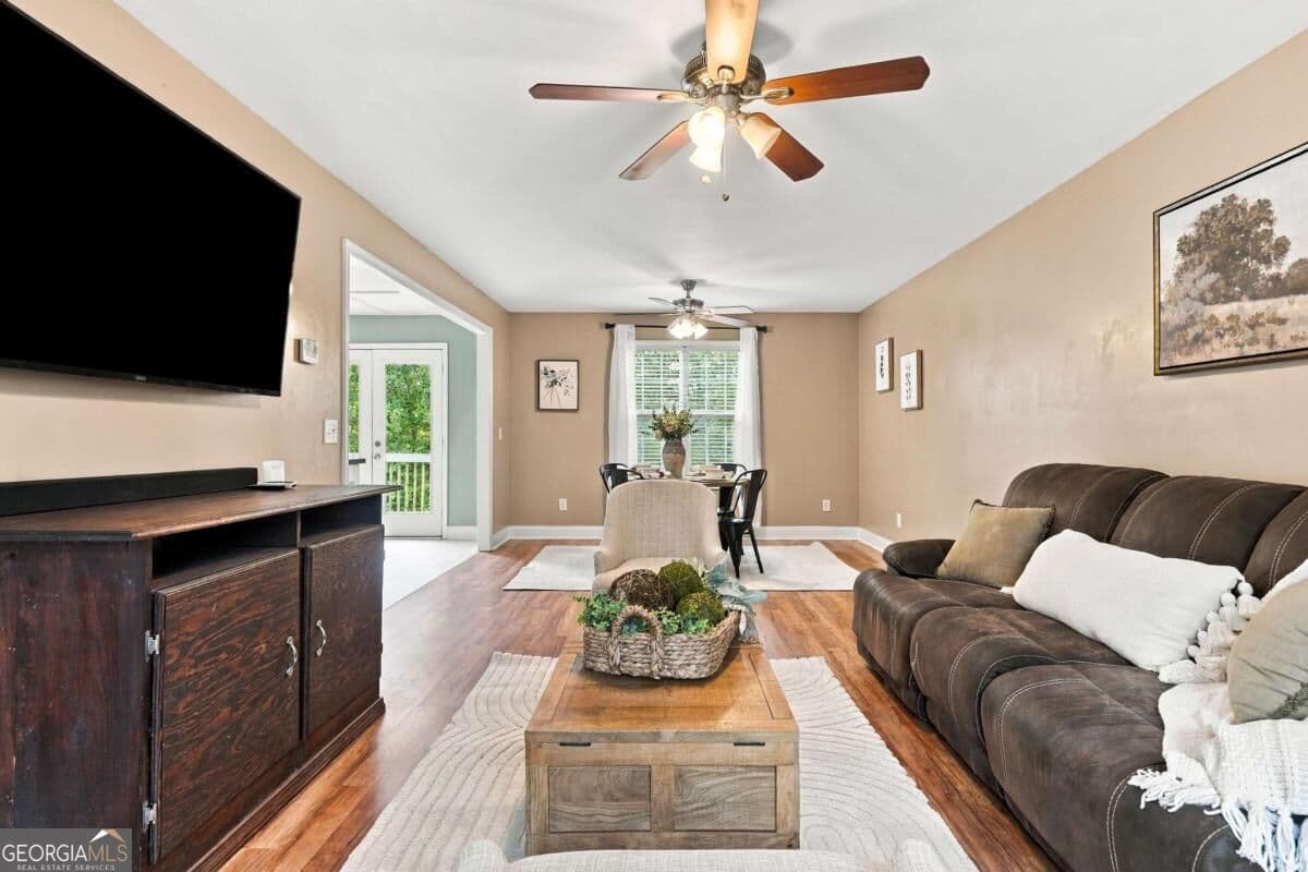 3 bedroom, 2.5 bathroom, 2,268 sq ft single family residence for sale at 196 W Scott Court, Fairmount, GA 30139 — photo 6